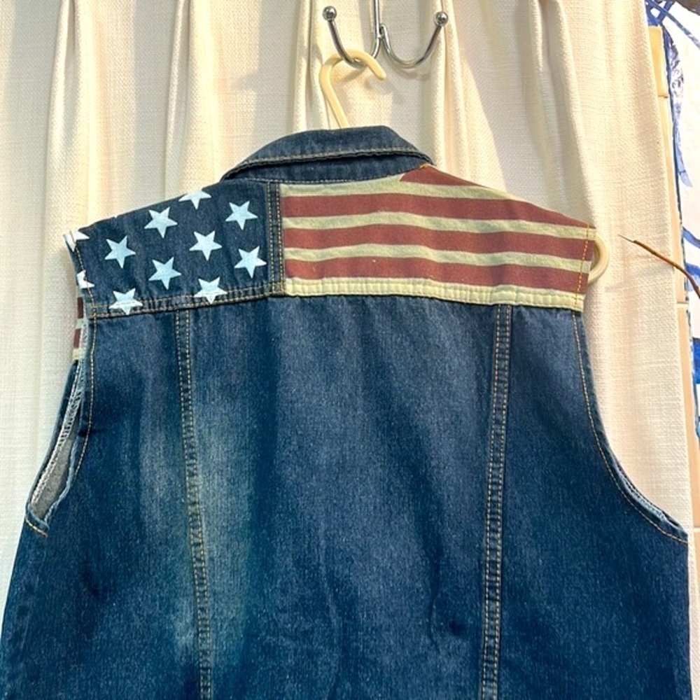 Women’s Camo Classic Fashion Stars & Stripes Distressed Denim Vest - Picture 5 of 8